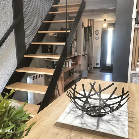 Au Bord Du Vieux Moulin - Pres De Bordeaux * Мериньяк