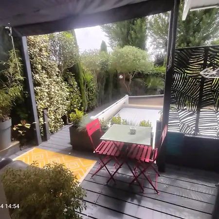 Апартаменты Au Bord Du Vieux Moulin - Pres De Bordeaux Мериньяк